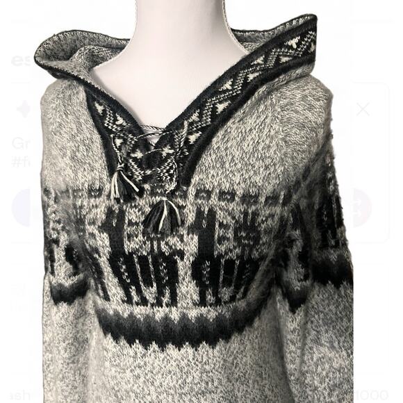 Peru Alpaca Hoodie Sweater Llama Pattern Soft Knit Fringe Boho Artisan Gray S/M - Picture 2 of 8